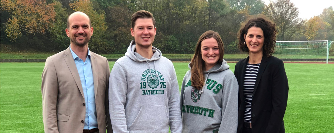 Prof. Tim Ströbel, Matthias Anderski,Melinda Herfet und Prof. Susanne Tittlbach (v.l.)